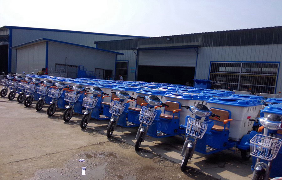 百色市電動(dòng)三輪保潔車DG3500B500L塑料桶3